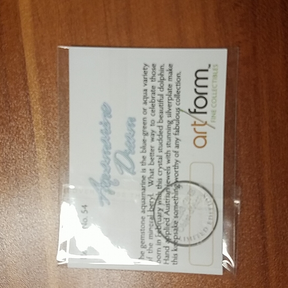 Bedazzled Dolphin Trinket - Picture 8 of 8